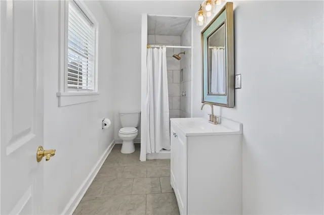 $2,200 | 225 Magnolia Street, Mandeville, LA 70448