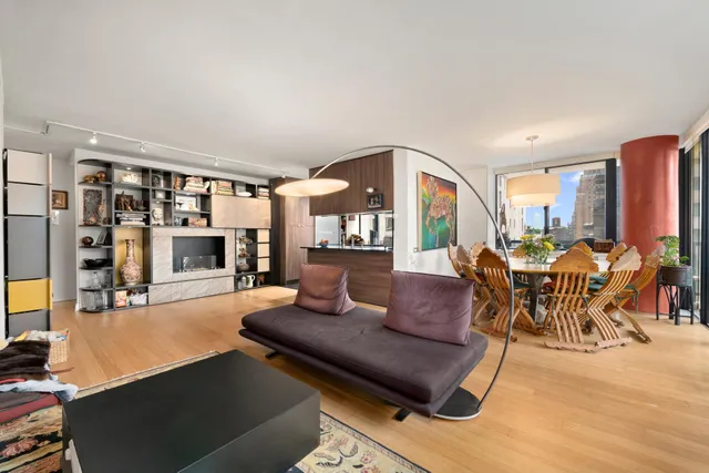 $2,000,000 | 255 East 49th Street, Unit 14D | Midtown East