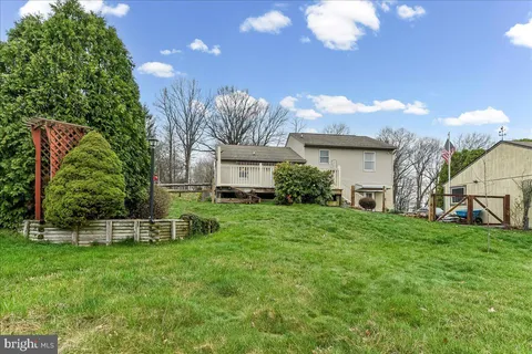 $400,000 | 597 Lancaster Pike, New Providence, PA 17560