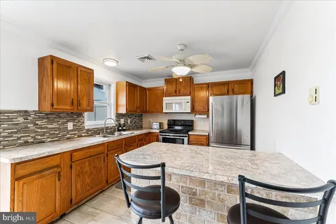 $400,000 | 597 Lancaster Pike, New Providence, PA 17560