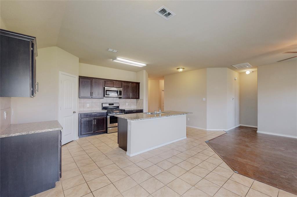 5140 Grayson Ridge Drive Fort Worth, TX 76179 - Photo 7 of 38