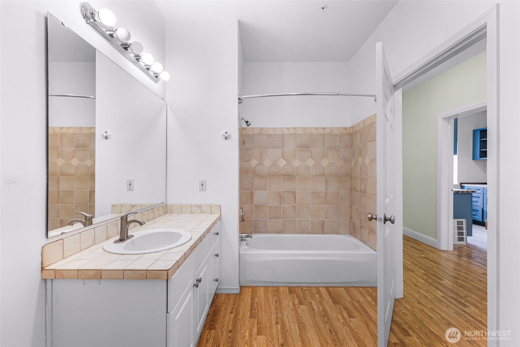 17426 Bothell Way Northeast, Unit A404 Bothell, WA 98011 - Photo 5 of 38