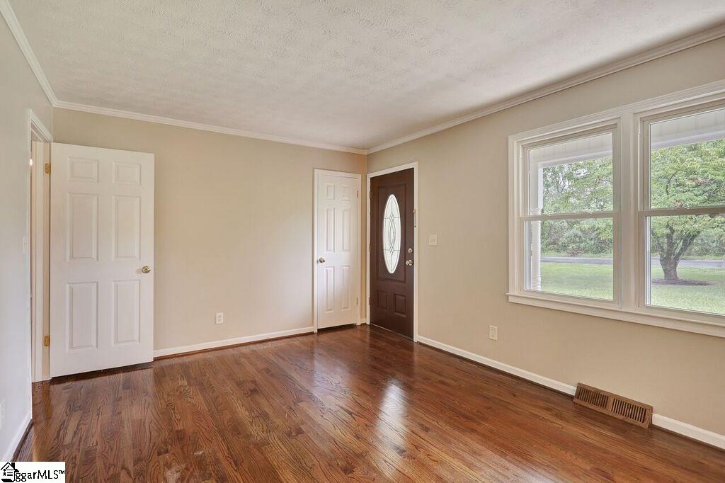 110 Old Bridges Road Mauldin, SC 29662 - Photo 4 of 25 Gallery Image 4