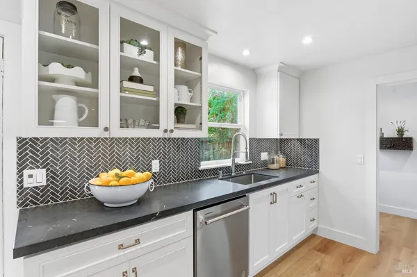 $2,595,000 | 1123 Oak Avenue, St. Helena, CA 94574