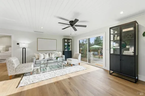 $2,595,000 | 1123 Oak Avenue, St. Helena, CA 94574