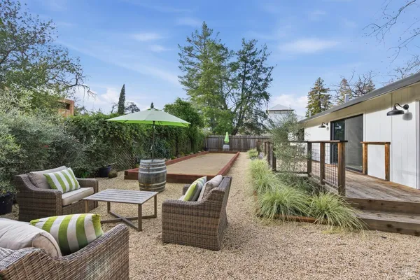 $2,595,000 | 1123 Oak Avenue, St. Helena, CA 94574
