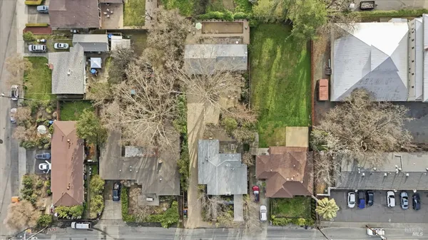 $2,595,000 | 1123 Oak Avenue, St. Helena, CA 94574