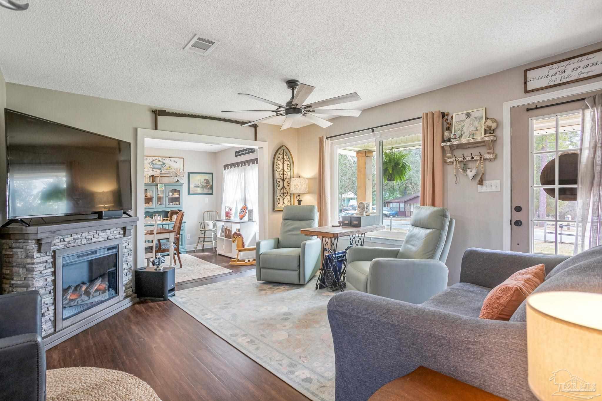 2511 West Kingsfield Road Cantonment, FL 32533 - Photo 5 of 39 Gallery Image 5