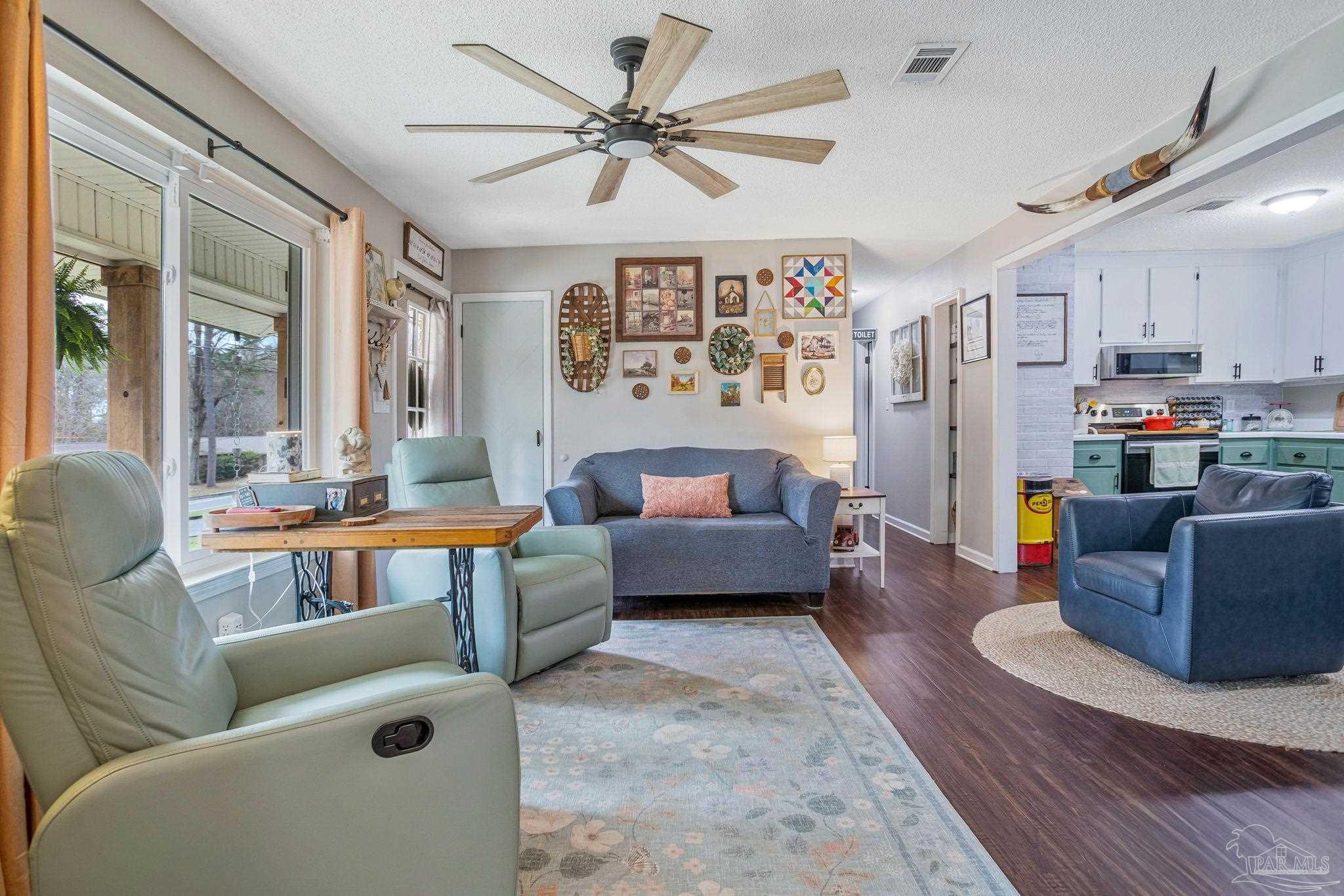 2511 West Kingsfield Road Cantonment, FL 32533 - Photo 6 of 39 Gallery Image 6