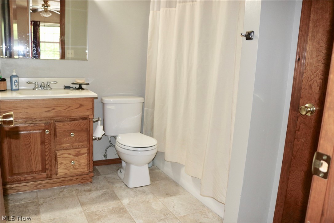 6325 Ridgeview Boulevard North Ridgeville, OH 44039 - Photo 14 of 17