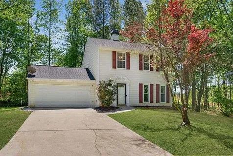 front view of house with a yard