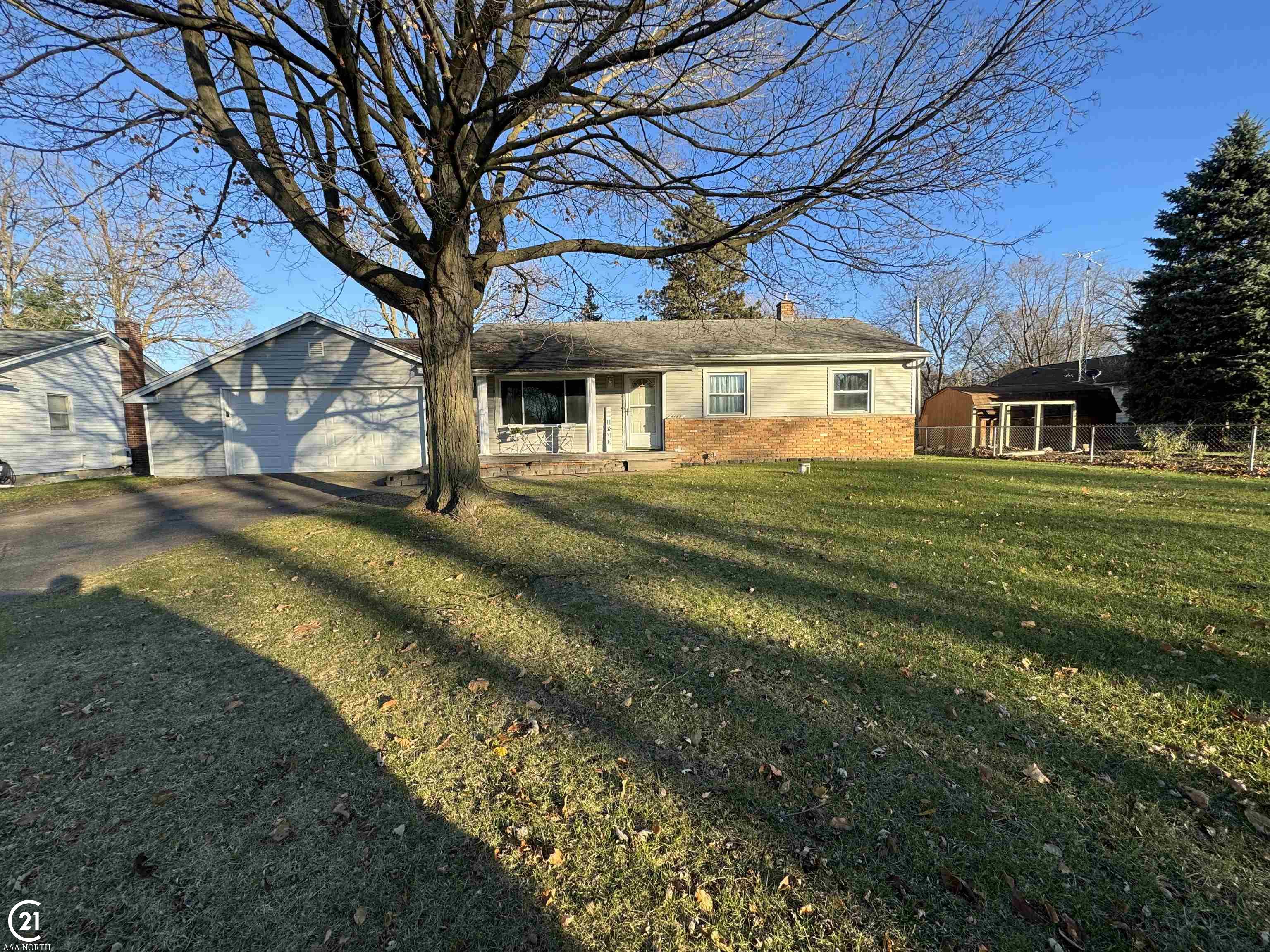 4485 Old Carriage Road Flint, MI 48507 - Photo 2 of 25 Gallery Image 2