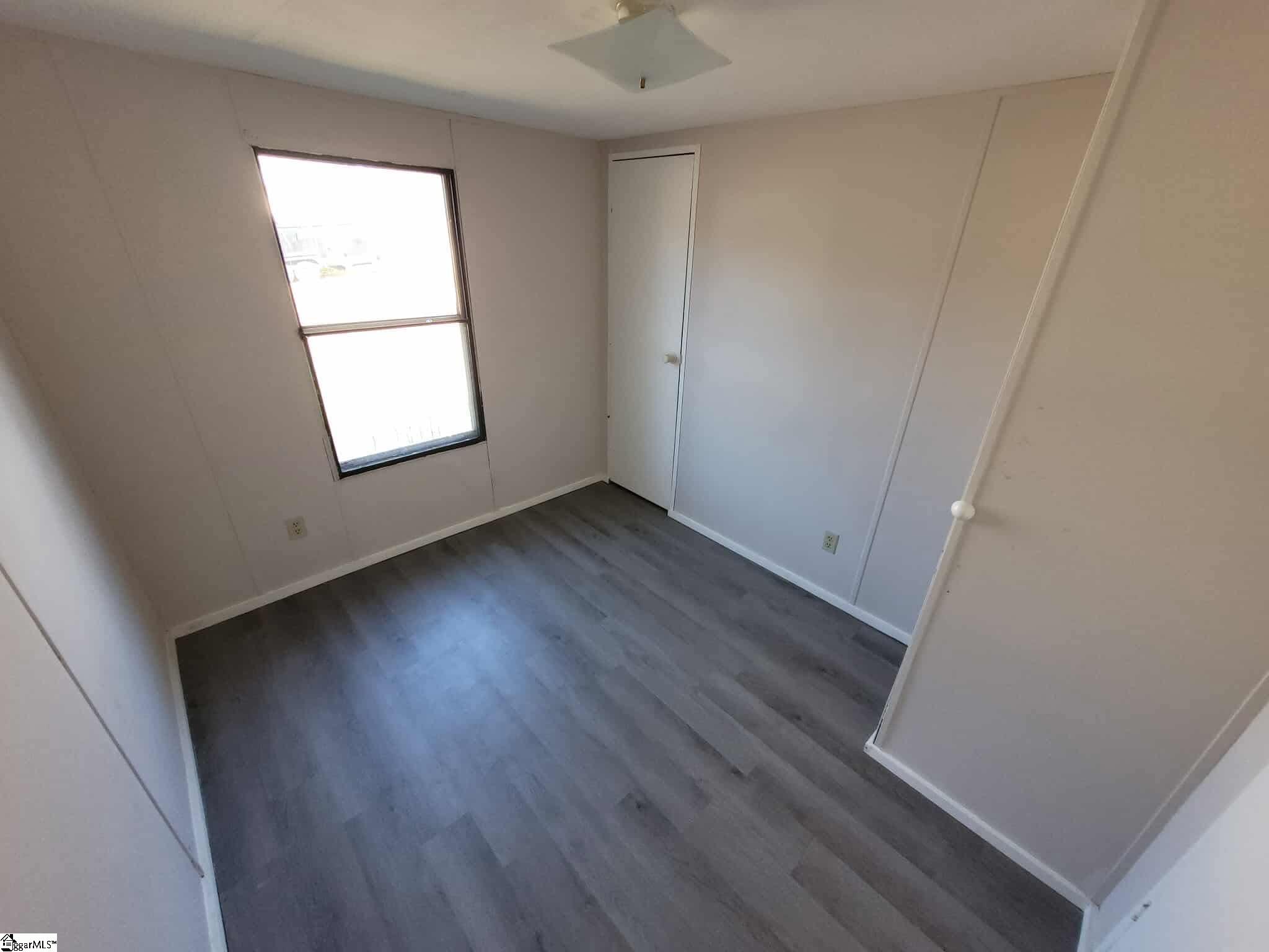 28557-76 E Highway Clinton, SC 29325 - Photo 16 of 18