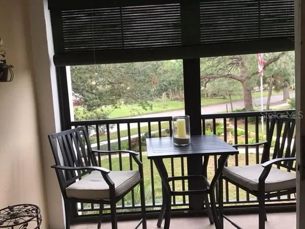 $2,400 | 512 West Venice Avenue, Unit 207, Venice, FL 34285