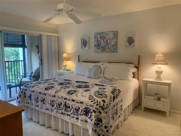 $2,400 | 512 West Venice Avenue, Unit 207, Venice, FL 34285