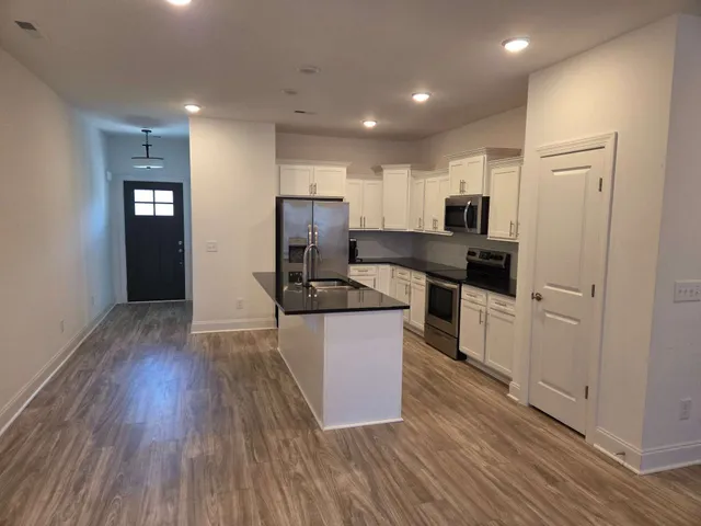 $1,849 | 923 Southeast Broad Street, Unit A4, Murfreesboro, TN 37130