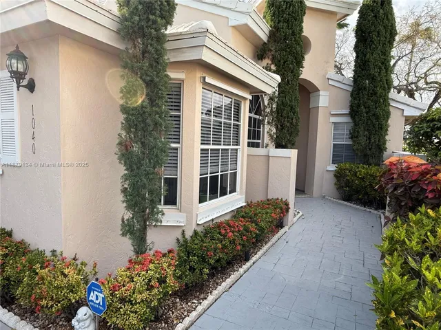 $670,000 | 1040 Southwest 153rd Terrace, Pembroke Pines, FL 33027