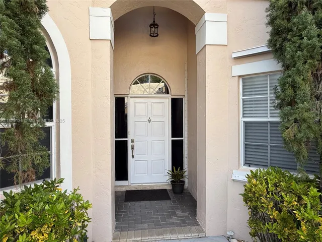$670,000 | 1040 Southwest 153rd Terrace, Pembroke Pines, FL 33027