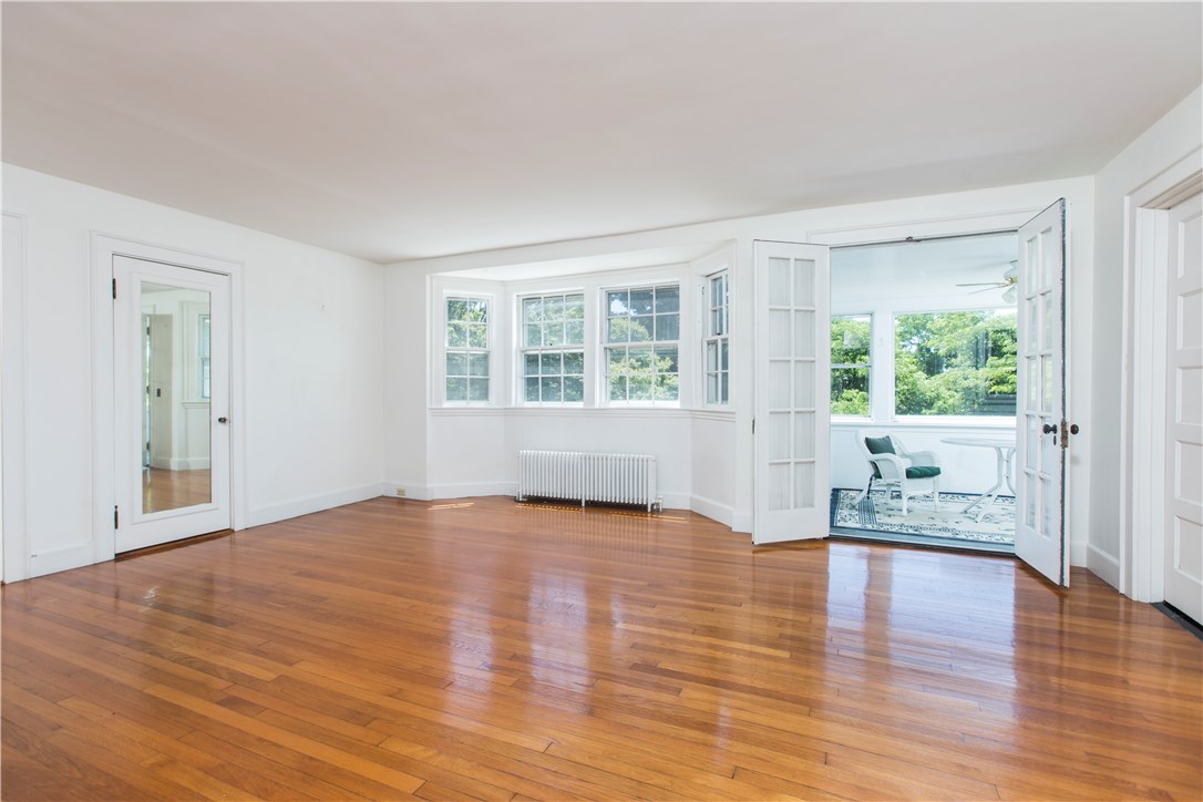 23 Shore Road Westerly, RI 02891 - Photo 14 of 31