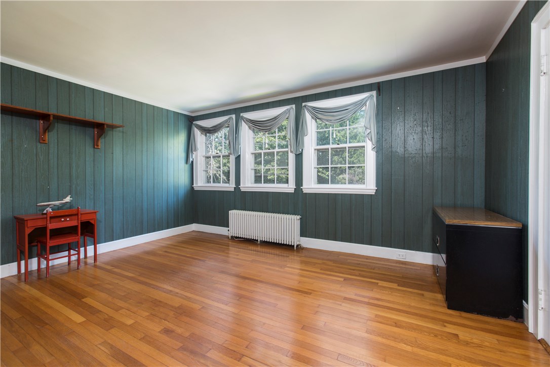 23 Shore Road Westerly, RI 02891 - Photo 16 of 31