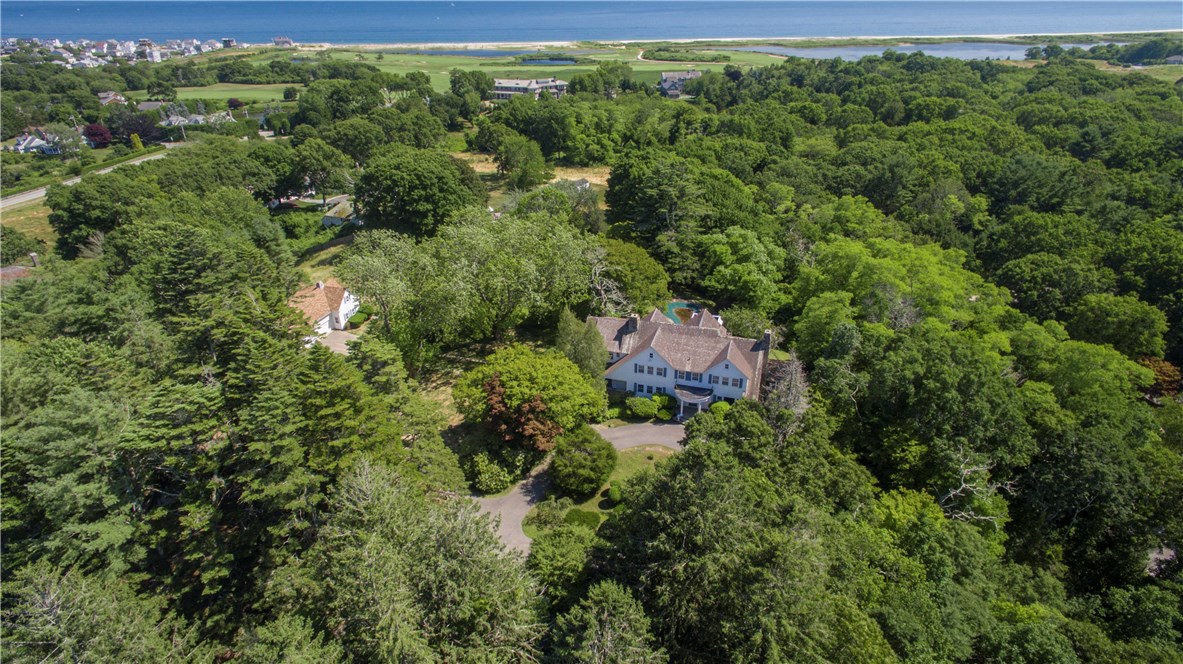 23 Shore Road Westerly, RI 02891 - Photo 3 of 31