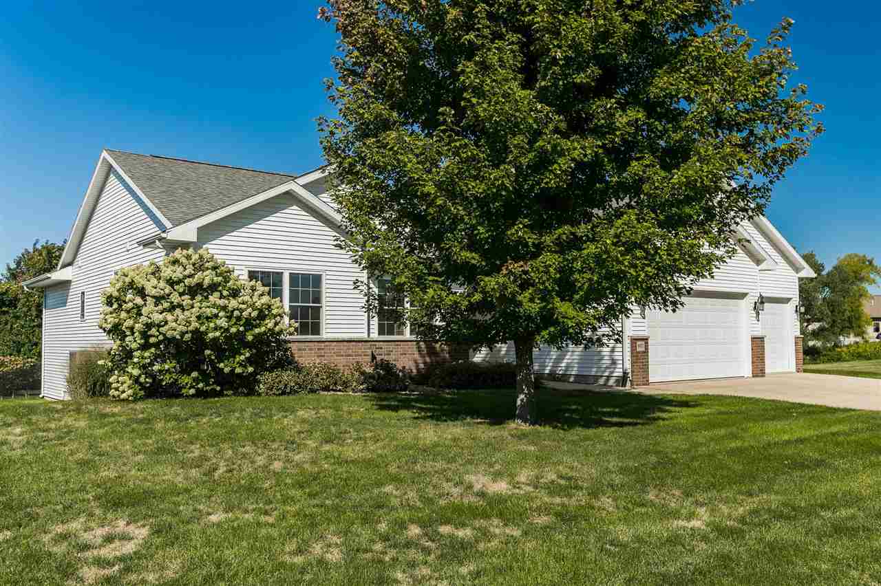 907 Wood Lily Road Solon, IA 52333 - Photo 12 of 40 Gallery Image 12