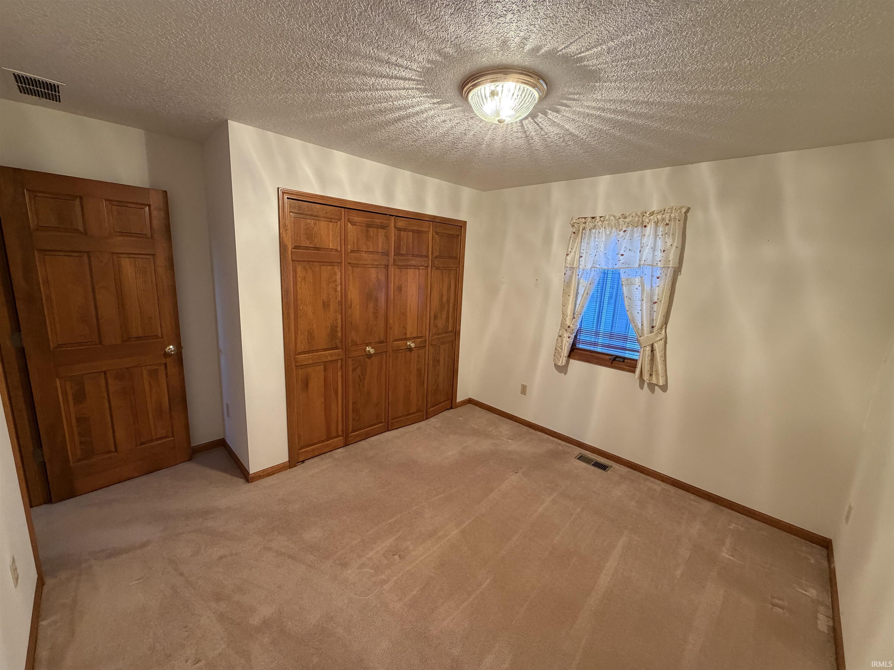 2213 Laforge Lane Auburn, IN 46706 - Photo 13 of 22