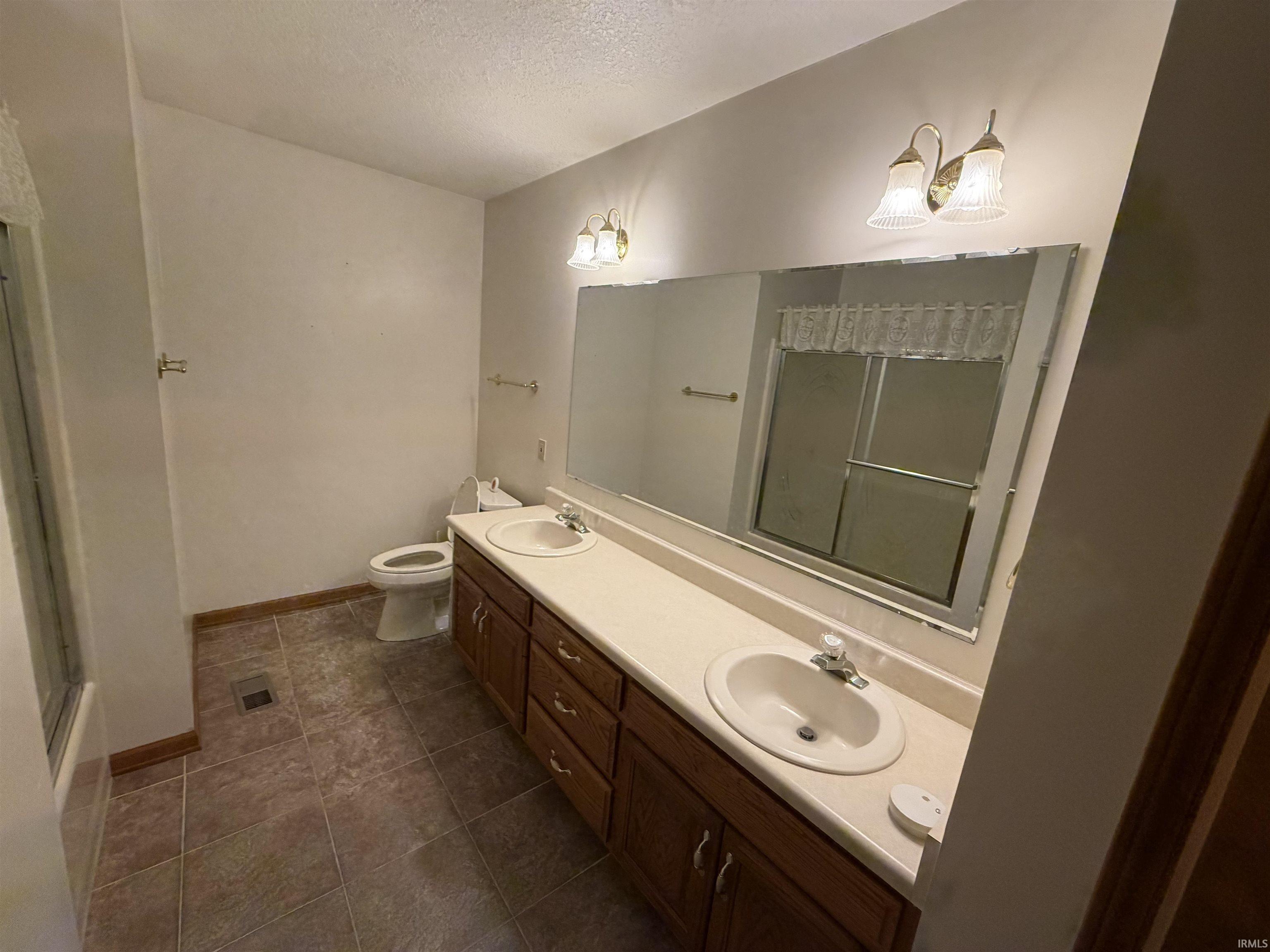 2213 Laforge Lane Auburn, IN 46706 - Photo 21 of 22