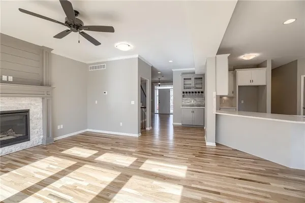 $578,950 | 7485 North Utica Avenue, Parkville, MO 64152