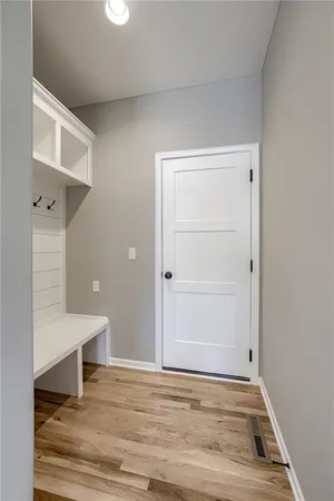 $578,950 | 7485 North Utica Avenue, Parkville, MO 64152