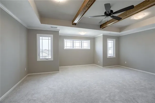 $578,950 | 7485 North Utica Avenue, Parkville, MO 64152