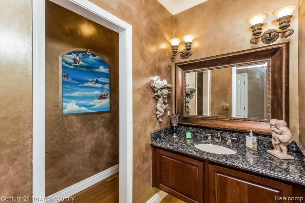320 Wyngate Drive Rochester, MI 48307 - Photo 21 of 47 024-Bathroom-1722754-large.jpg