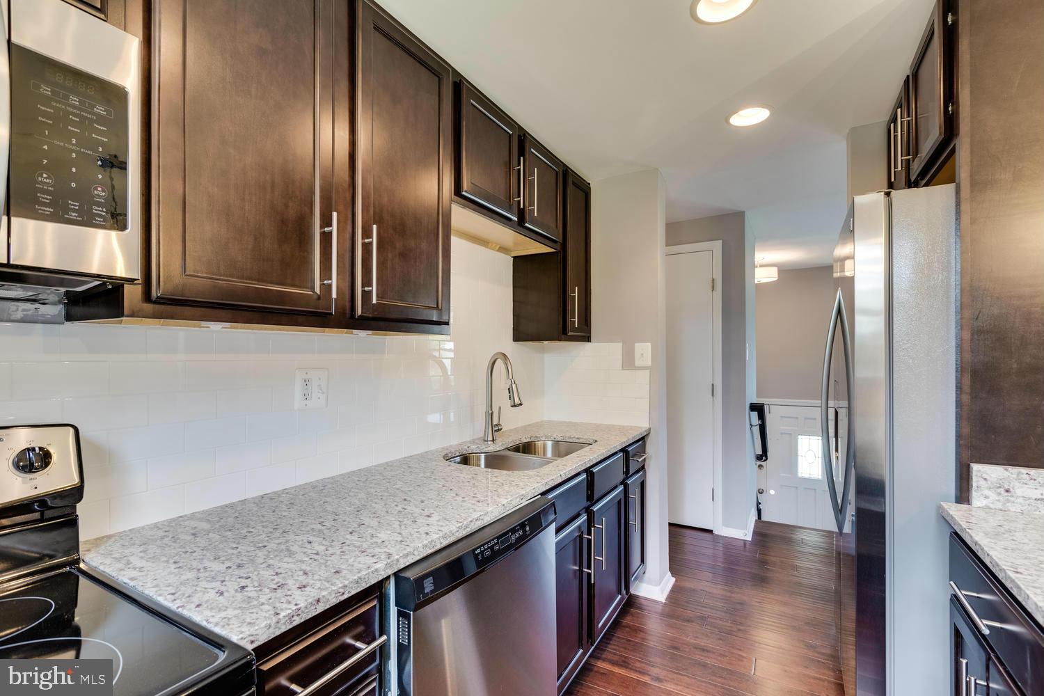12706 Lunan Road Clinton, MD 20735 - Photo 17 of 43 Kitchen