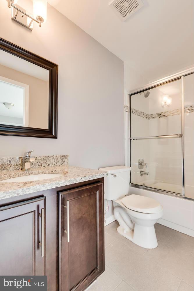 12706 Lunan Road Clinton, MD 20735 - Photo 36 of 43 Bath (Master)
