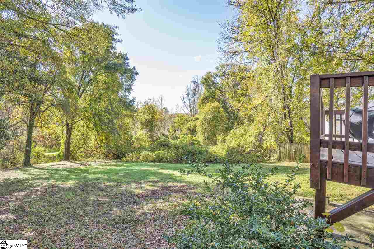560 Lowndes Hill Road Greenville, SC 29607 - Photo 12 of 15 Gallery Image 12