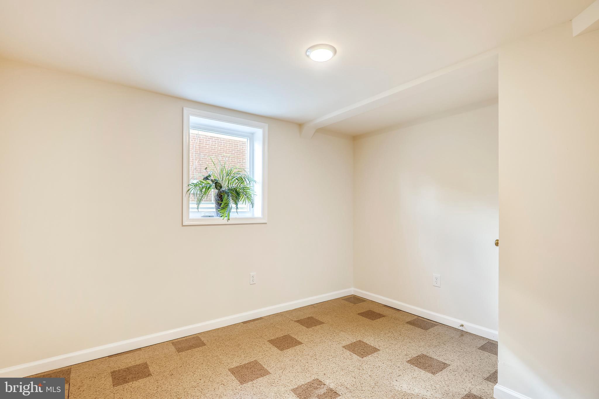 911 Whitehall Street Silver Spring, MD 20901 - Photo 40 of 68 Bedroom 5