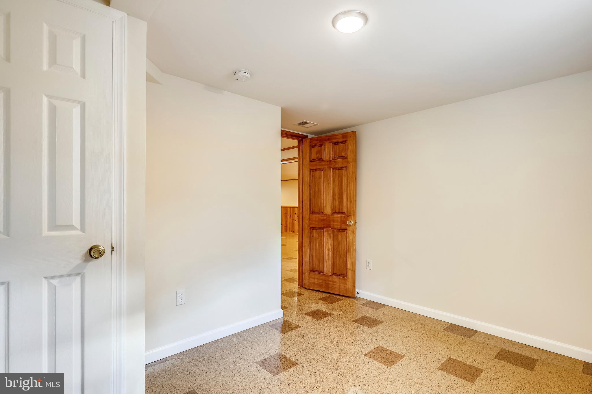 911 Whitehall Street Silver Spring, MD 20901 - Photo 41 of 68 Gallery Image 41