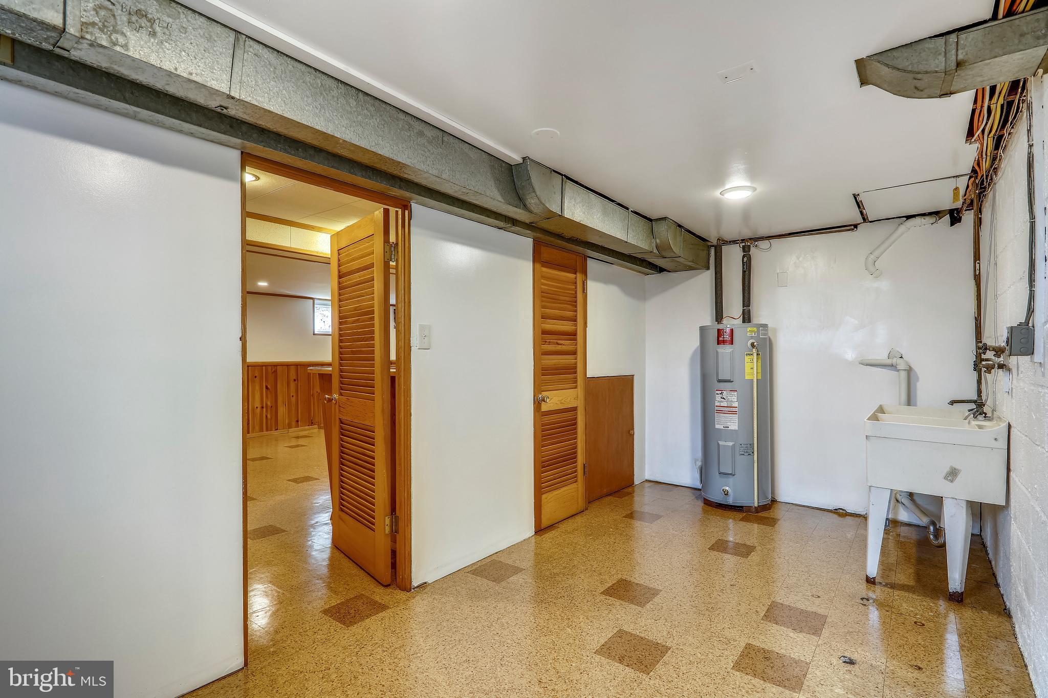 911 Whitehall Street Silver Spring, MD 20901 - Photo 43 of 68 Laundry Storage