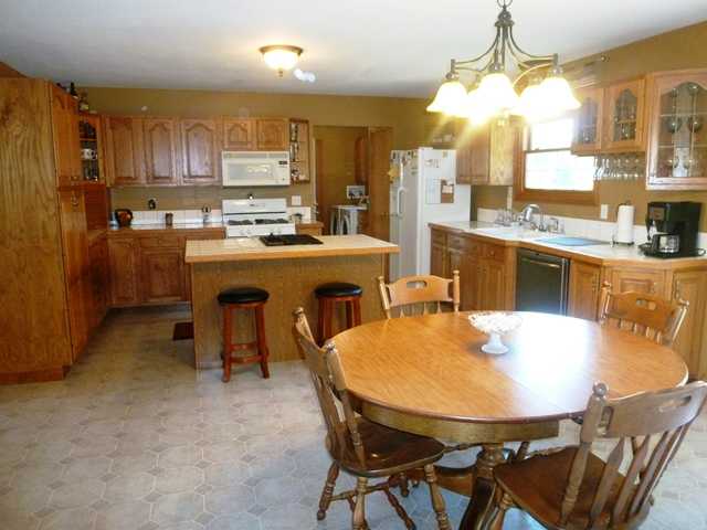 4013 South Fauser Lane Mapleton, IL 61547 - Photo 5 of 15