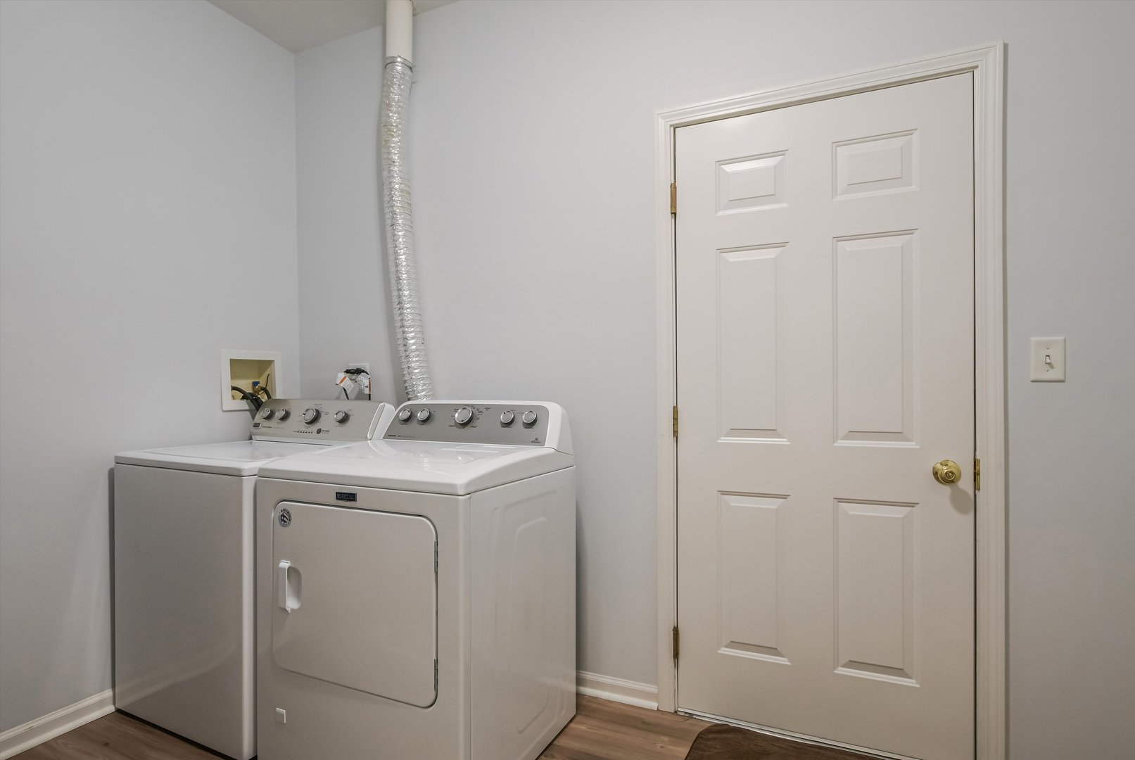2562 Golf Ridge Circle, Unit 2562 Naperville, IL 60563 - Photo 20 of 22 a utility room with cabinets washer and dryer