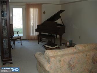404 Brandon Road Eagleville, PA 19403 - Photo 2 of 12 Living Room