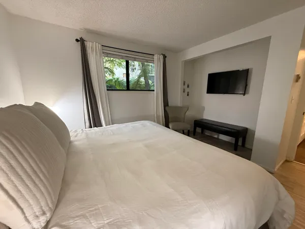 $4,500 | 3375 Foothill Road, Unit 511, Carpinteria, CA 93013