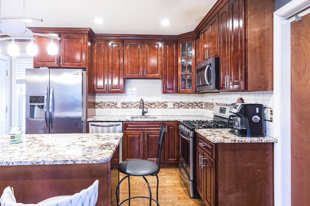 12 Warren Place Lynn, MA 01902 - Photo 13 of 40