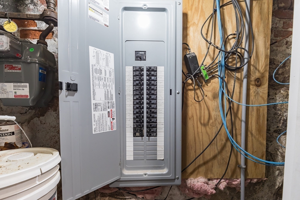 12 Warren Place Lynn, MA 01902 - Photo 35 of 40