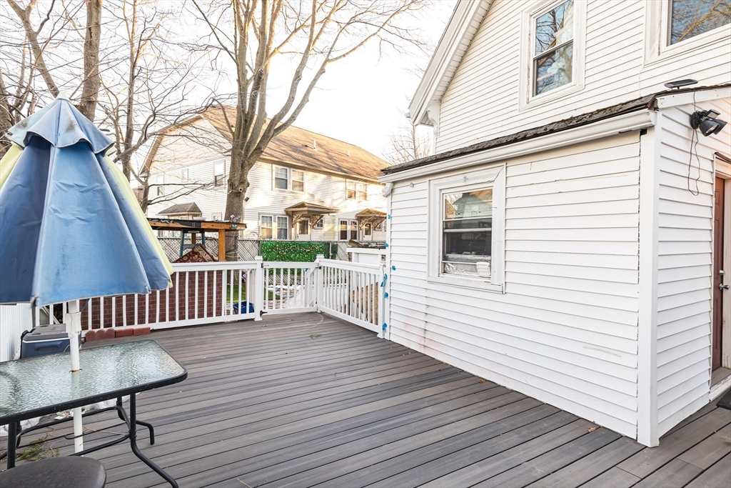 12 Warren Place Lynn, MA 01902 - Photo 38 of 40