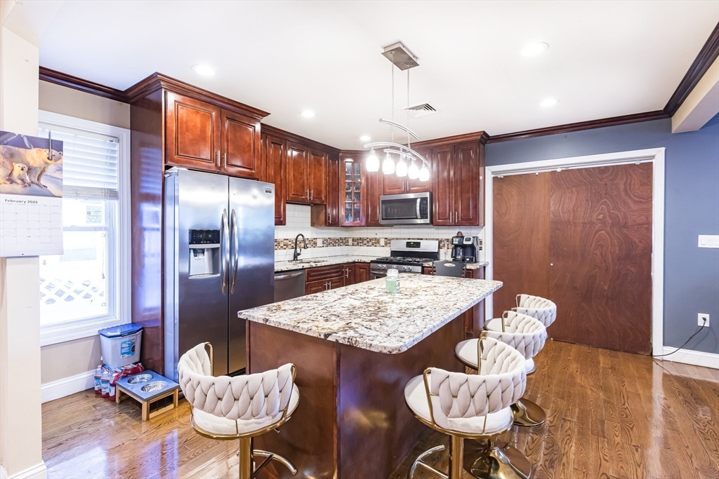 12 Warren Place Lynn, MA 01902 - Photo 8 of 40