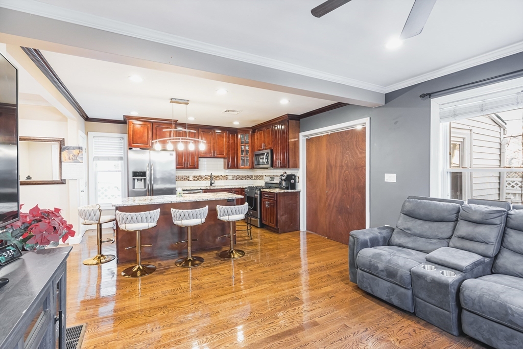 12 Warren Place Lynn, MA 01902 - Photo 10 of 40