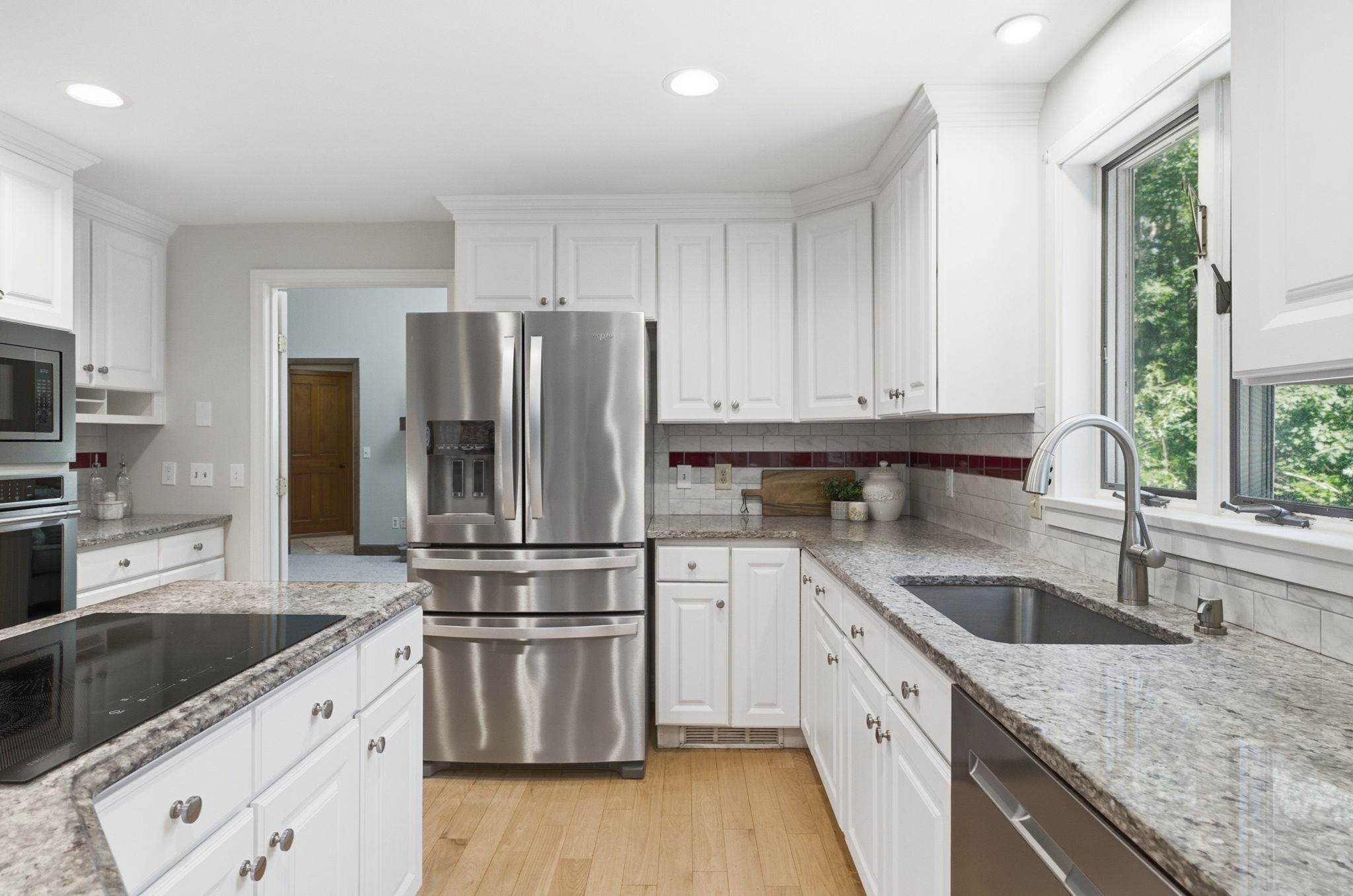 8 Netherwood Road Windham, NH 03087 - Photo 21 of 41