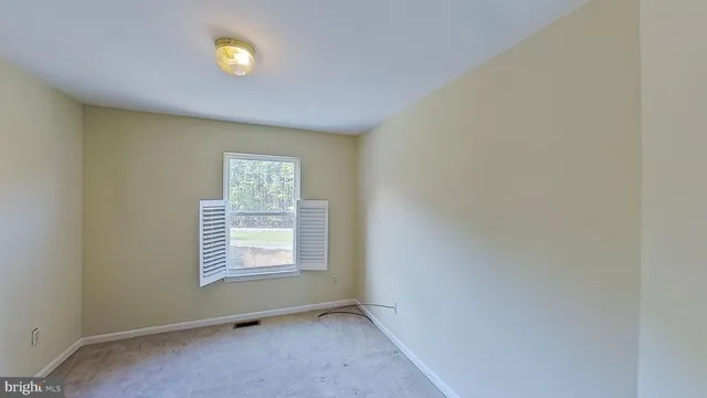 $2,000 | 48369 Surfside Drive, Lexington Park, MD 20653