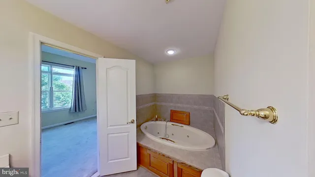 $2,000 | 48369 Surfside Drive, Lexington Park, MD 20653